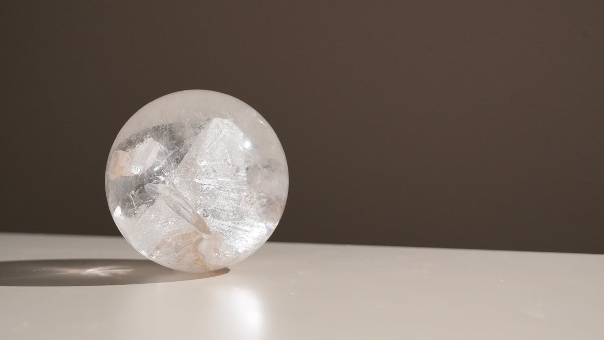 晶中晶水晶 MANIFESTATION QUARTZ