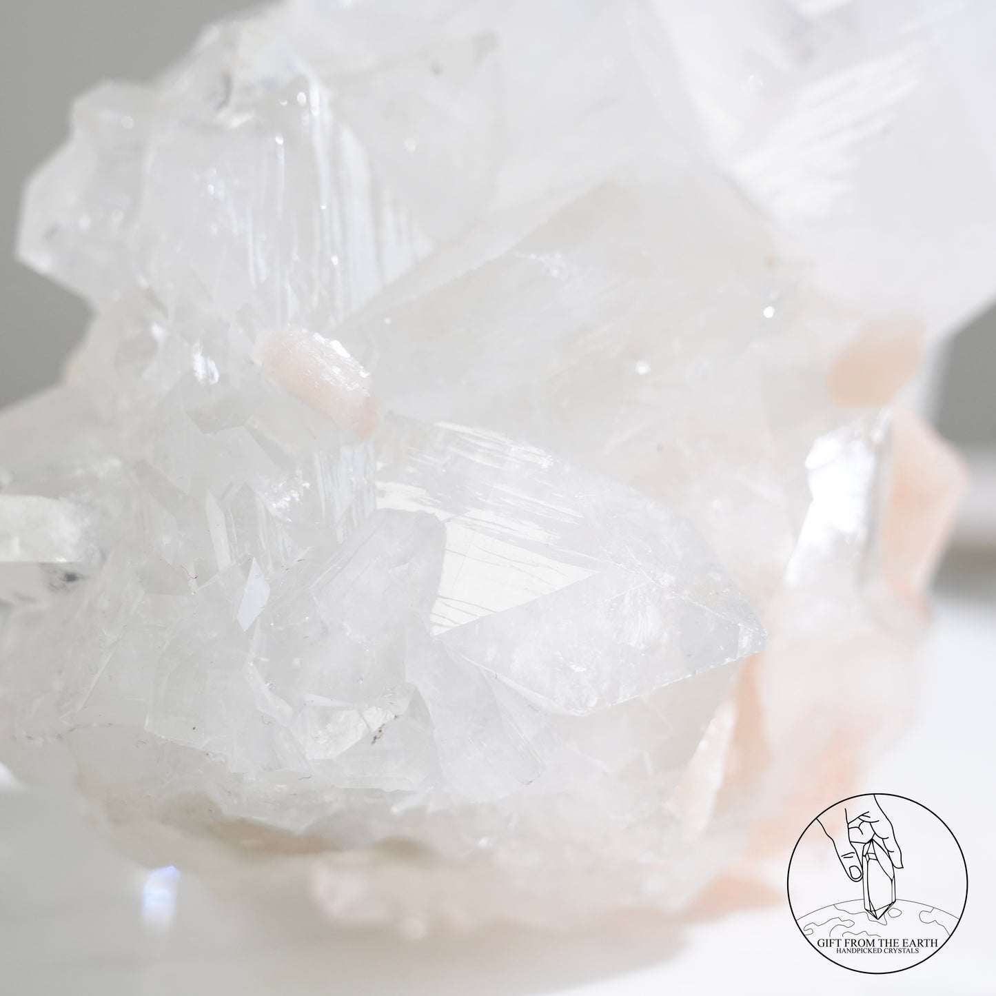 Diamond apophyllite stilbite