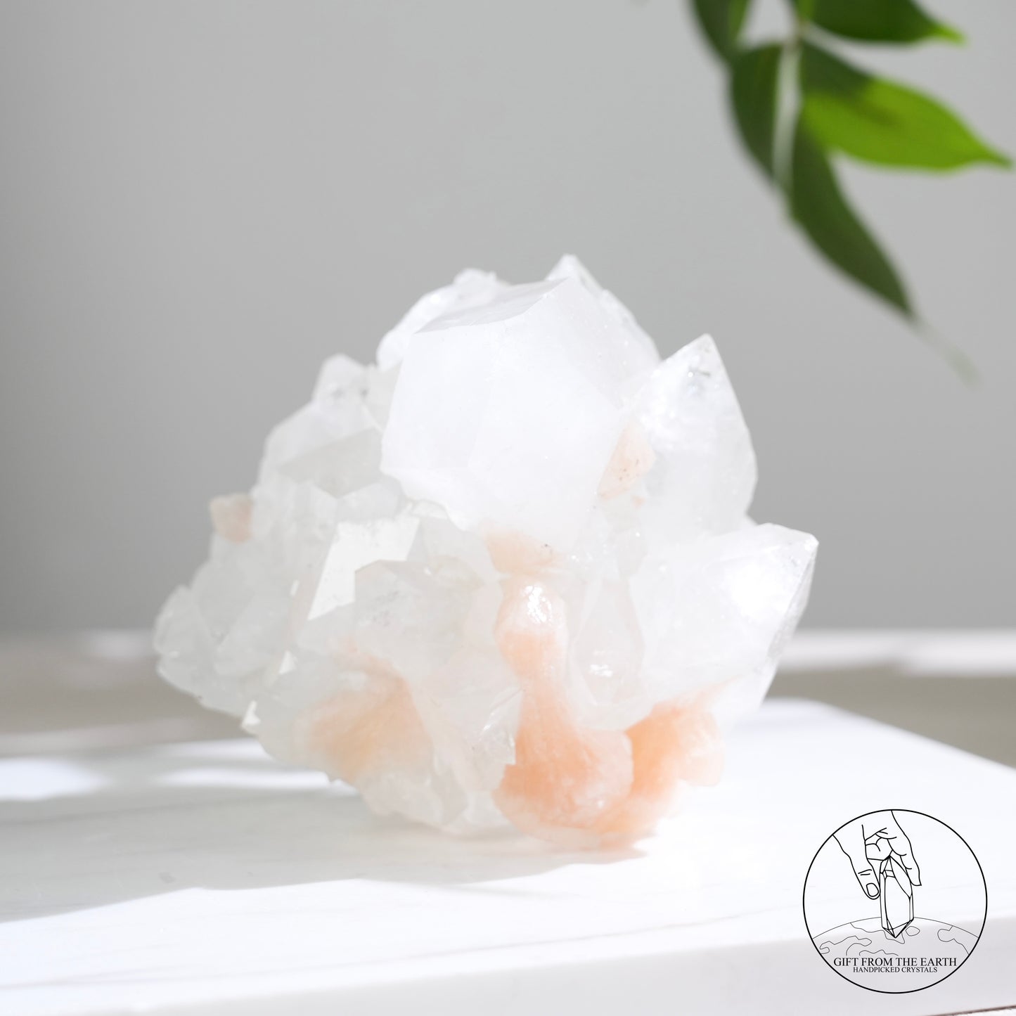 Diamond apophyllite stilbite