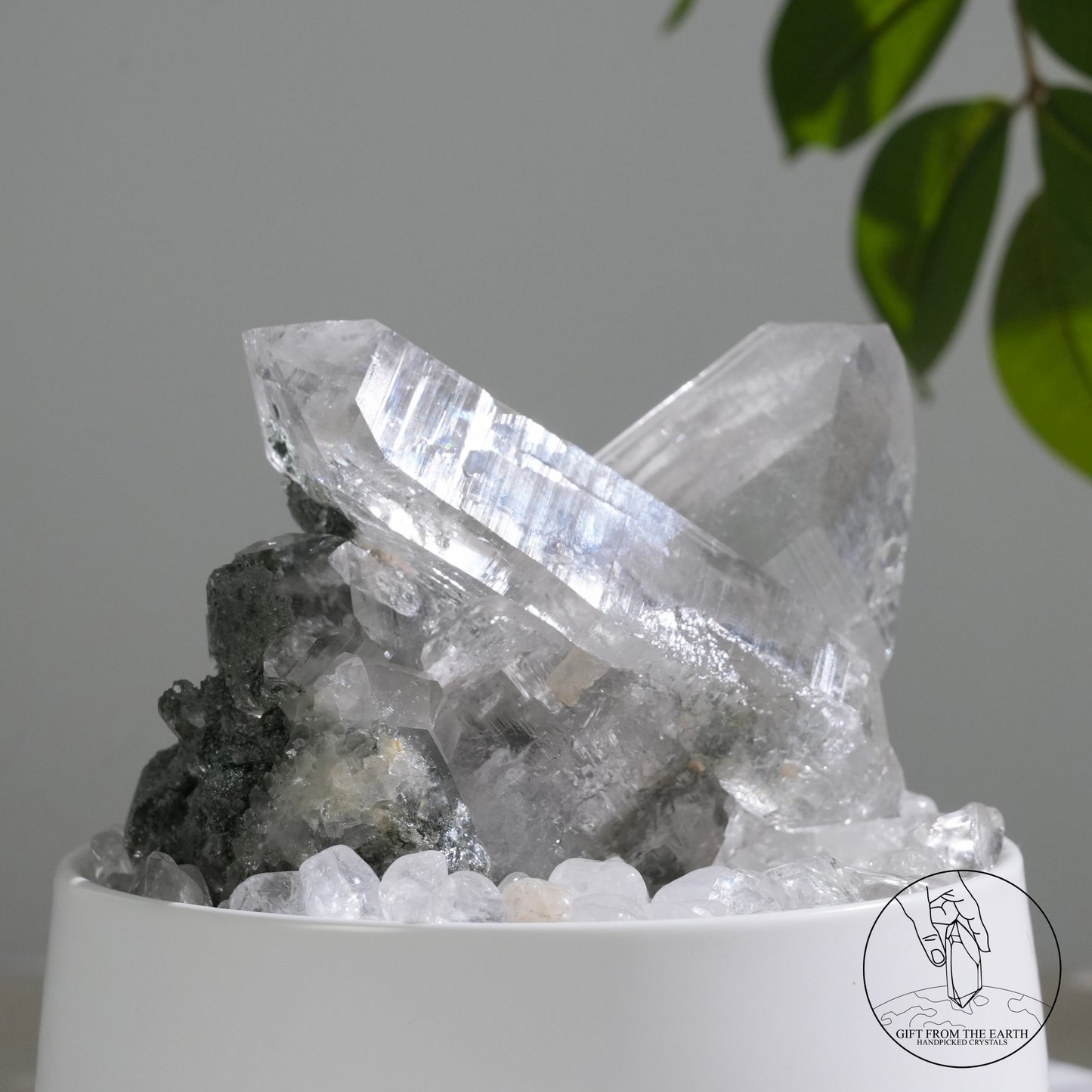 喜馬拉雅十字雙生白水晶簇綠幽靈金鈦晶共生