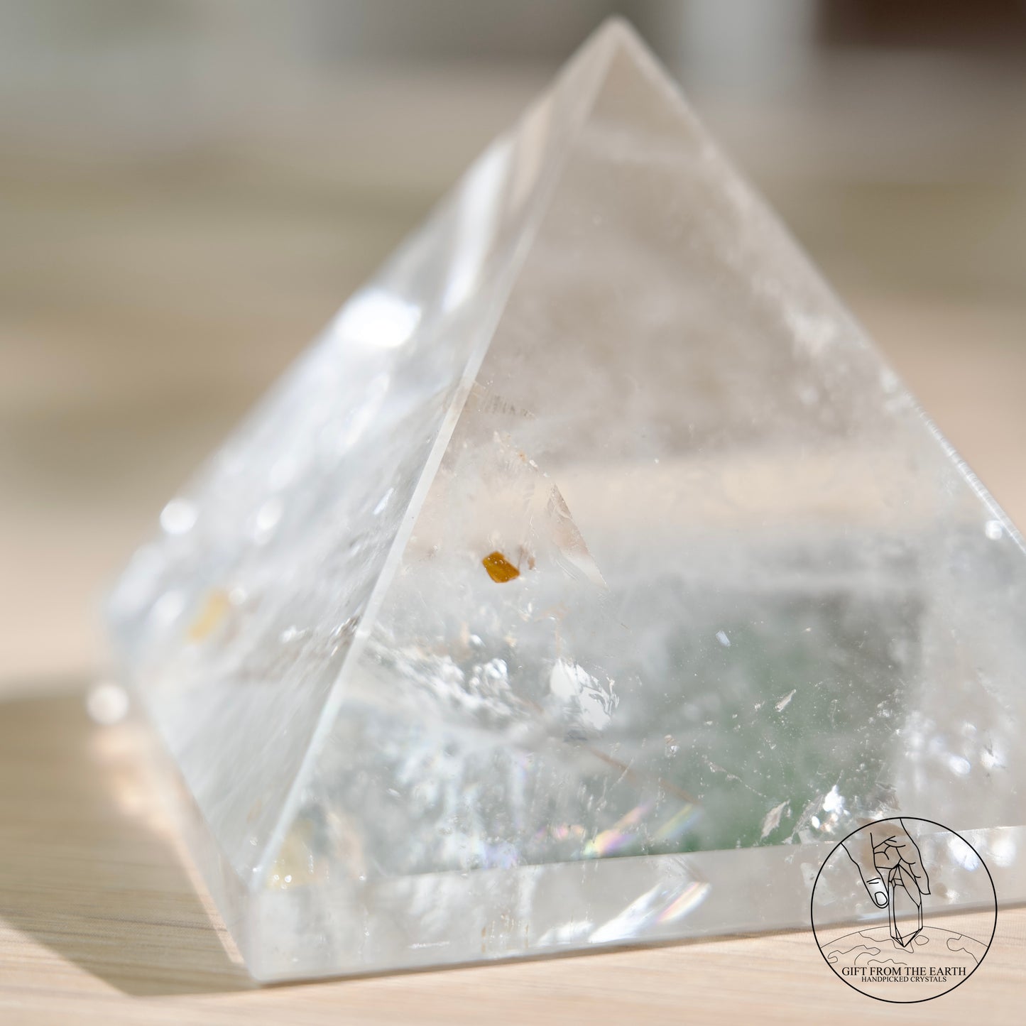 白水晶金字塔黃金療癒者共生