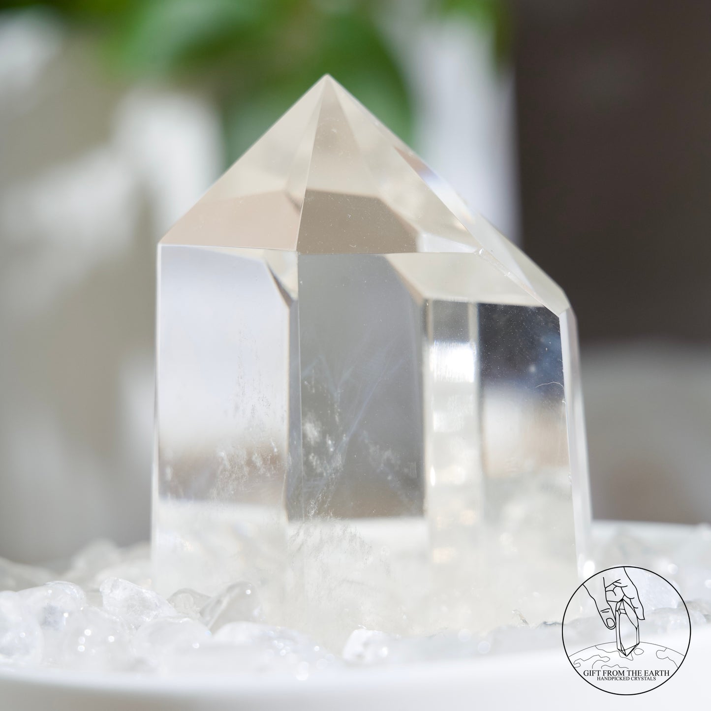 半打磨藍針白水晶柱