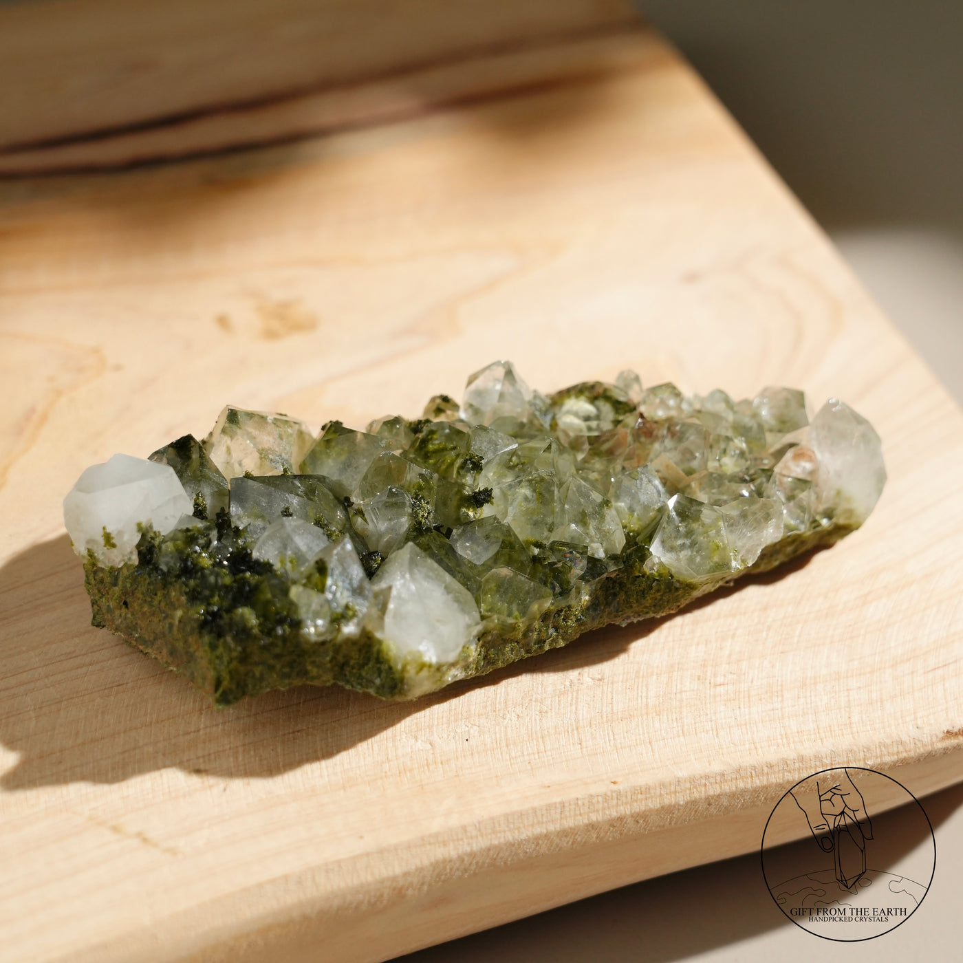 土耳其綠簾石白水晶共生