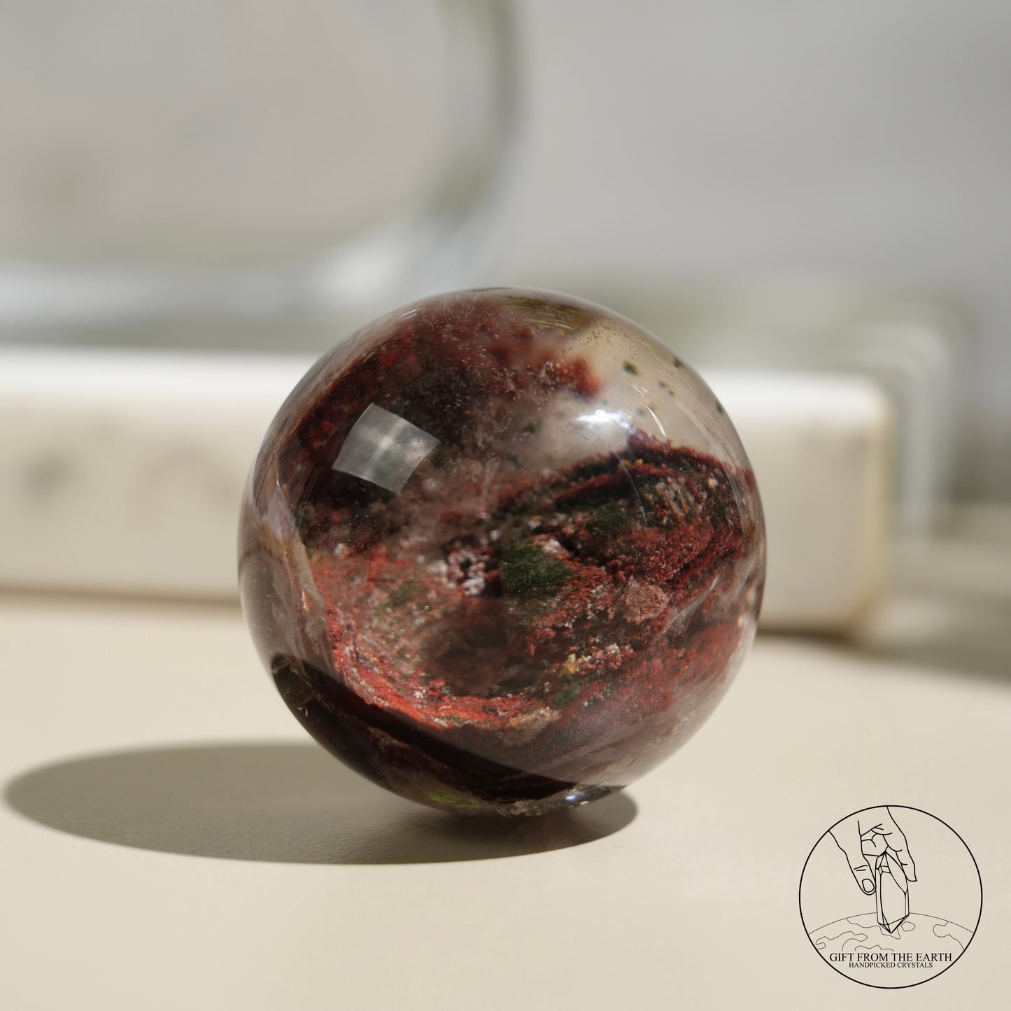 Red-green phantom sphere