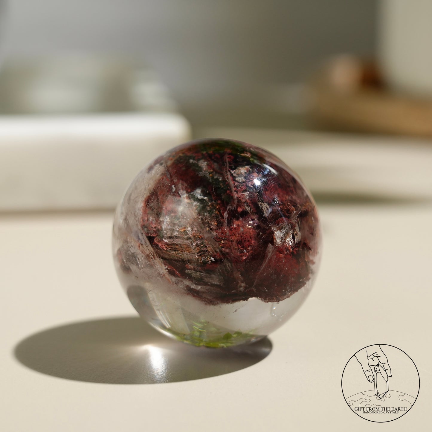 Red-green phantom sphere