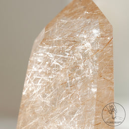金髮晶柱