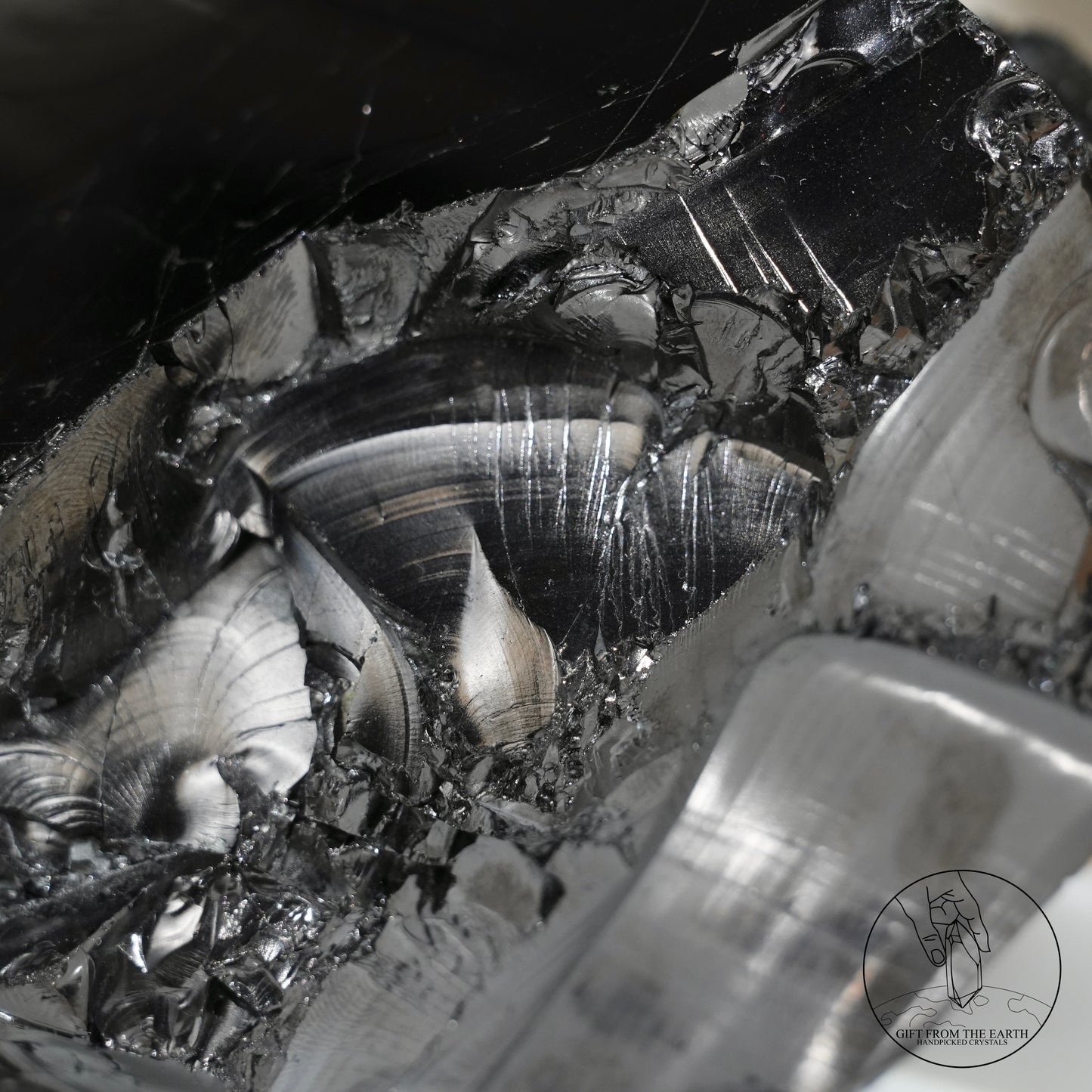 Colombian carbon-included quartz 