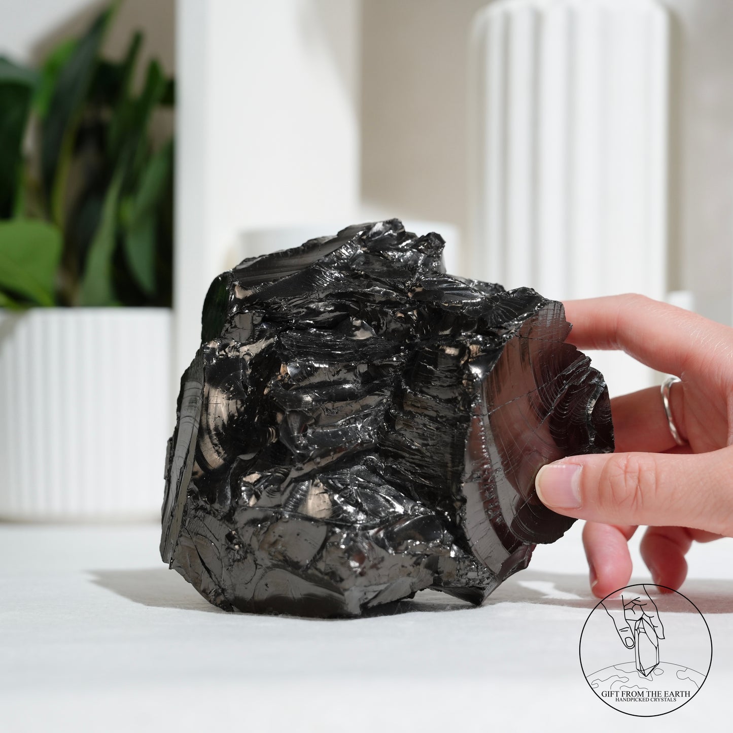 Colombian carbon-included quartz 