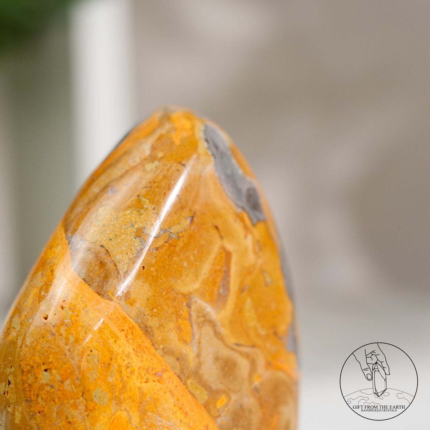 大黃蜂碧玉隨形