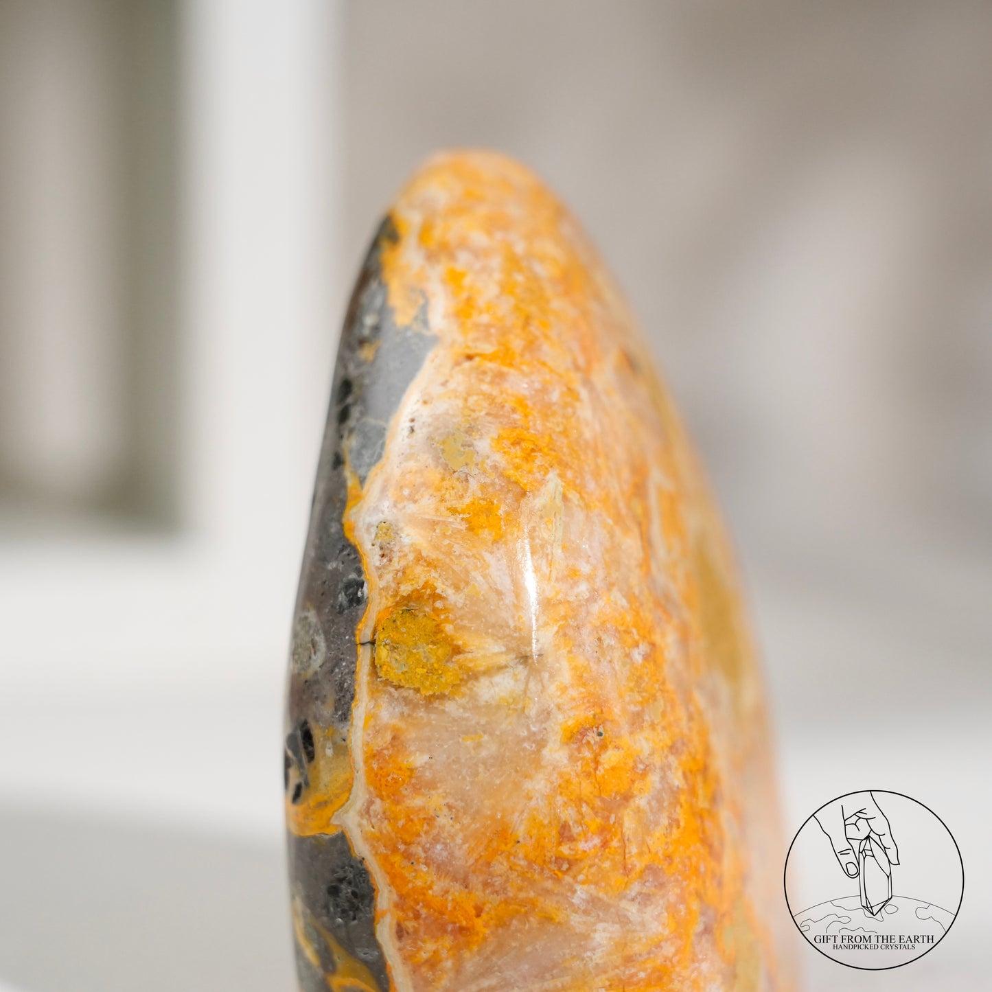 大黃蜂碧玉隨形