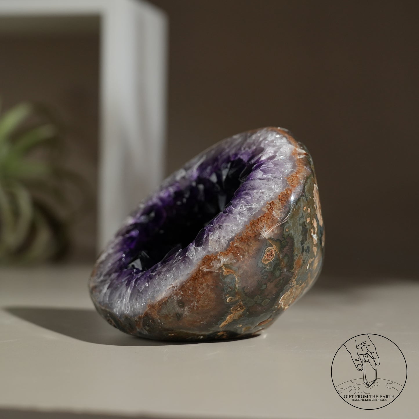 Amethyst geode