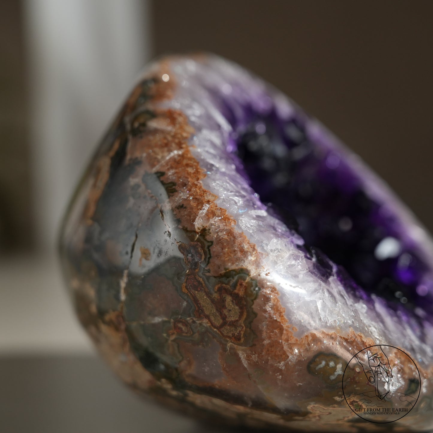 Amethyst geode