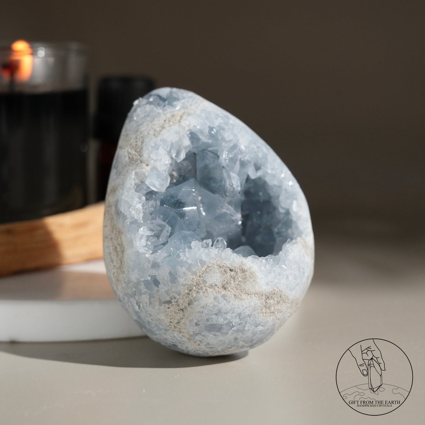 Egg-shaped celestite