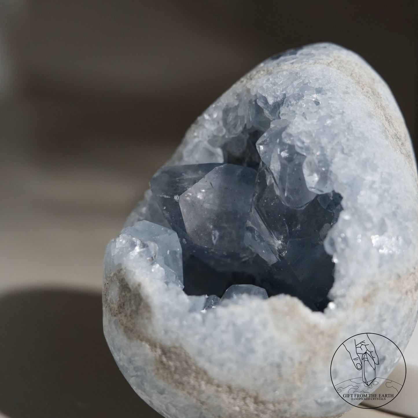 Egg-shaped celestite