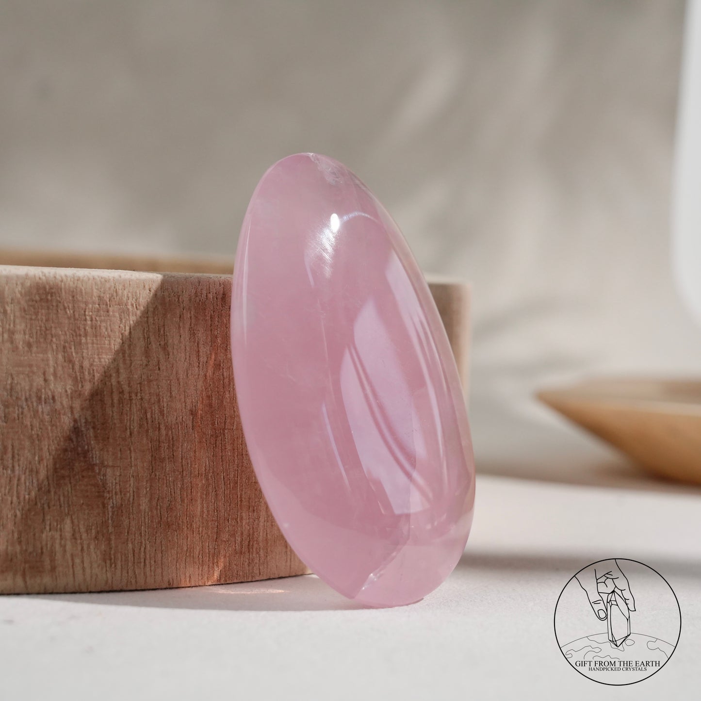 莫桑比克星光粉晶把件