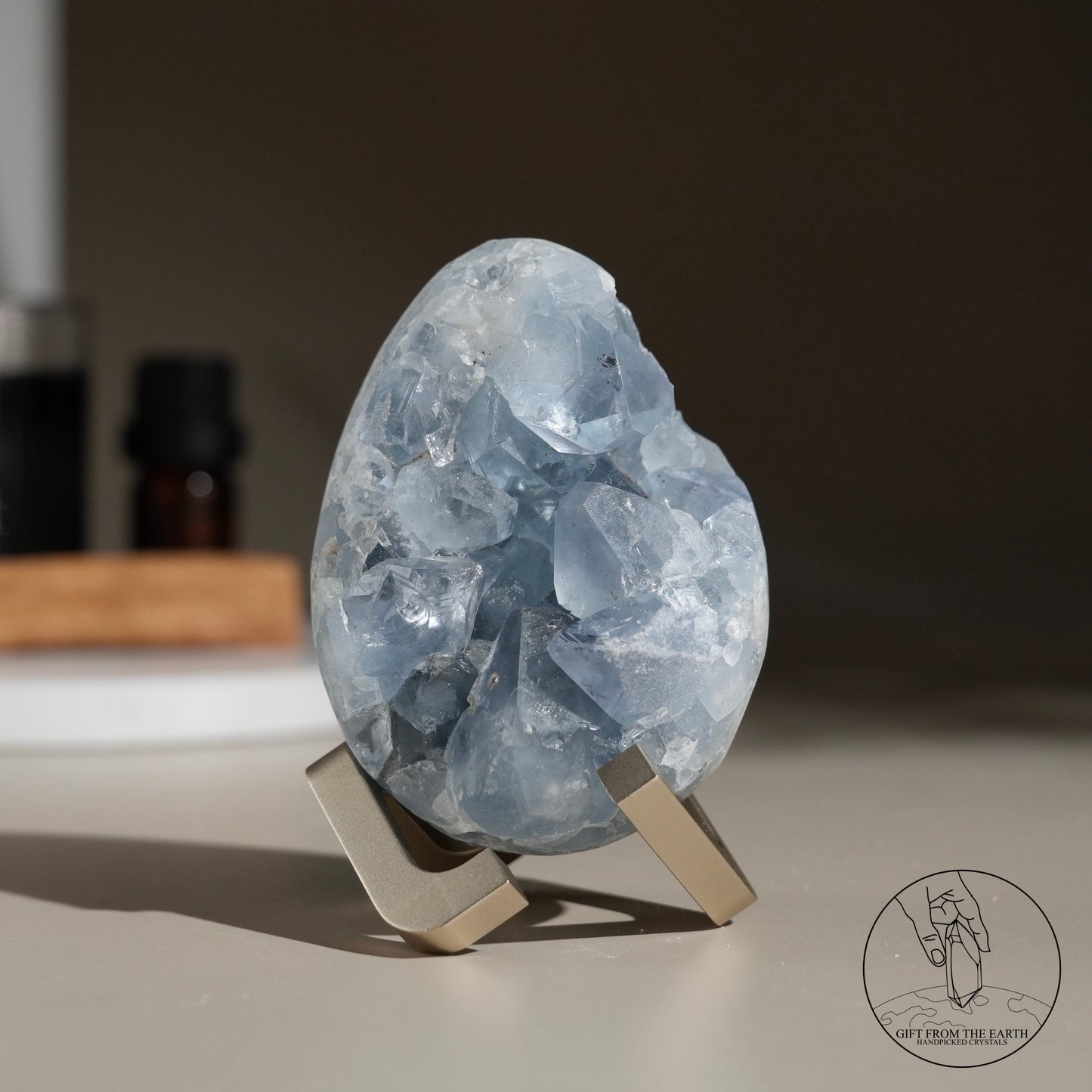 Egg-shaped celestite