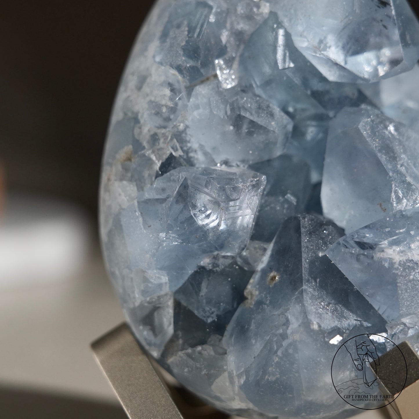 Egg-shaped celestite