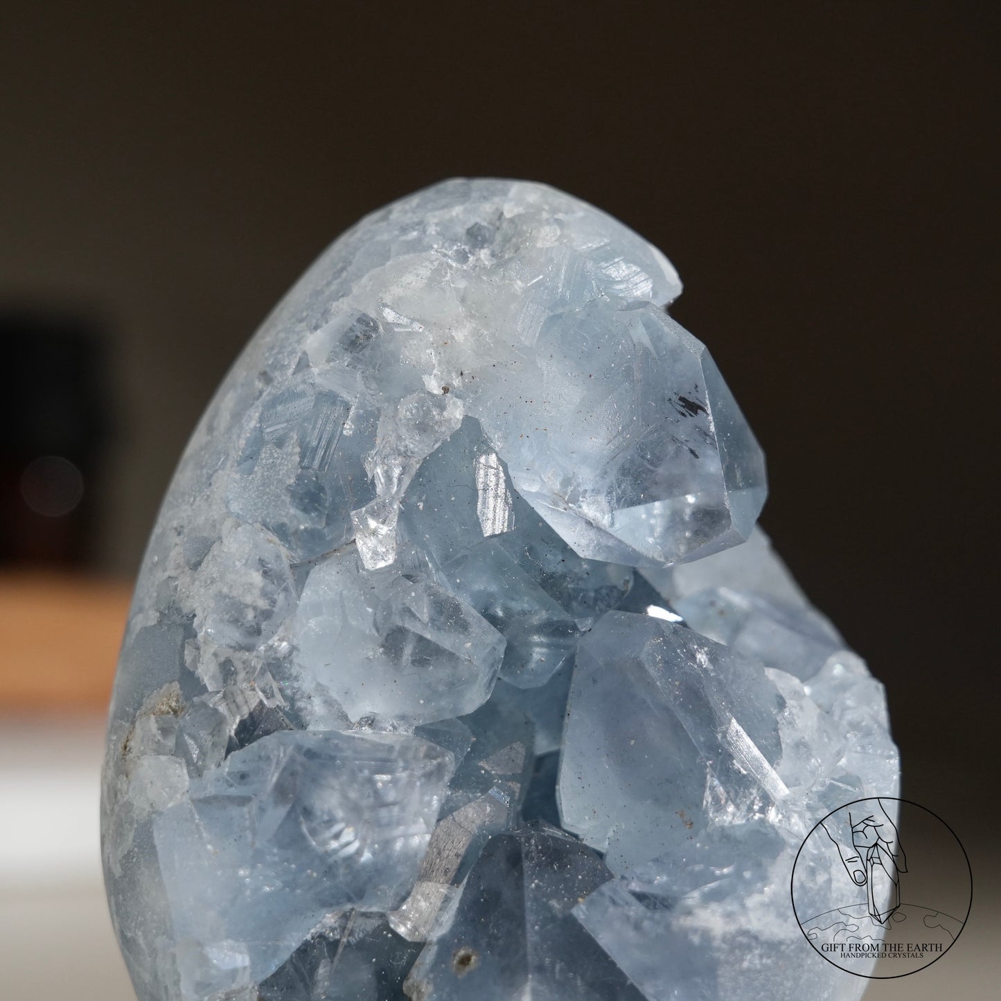 Egg-shaped celestite