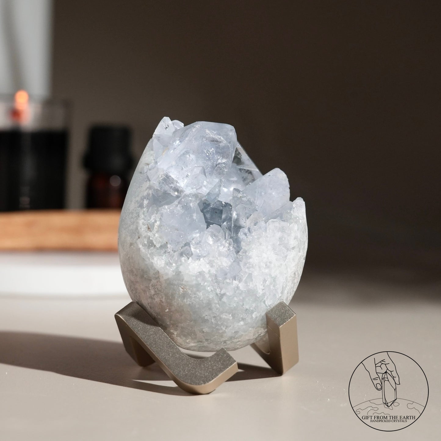 Egg-shaped celestite