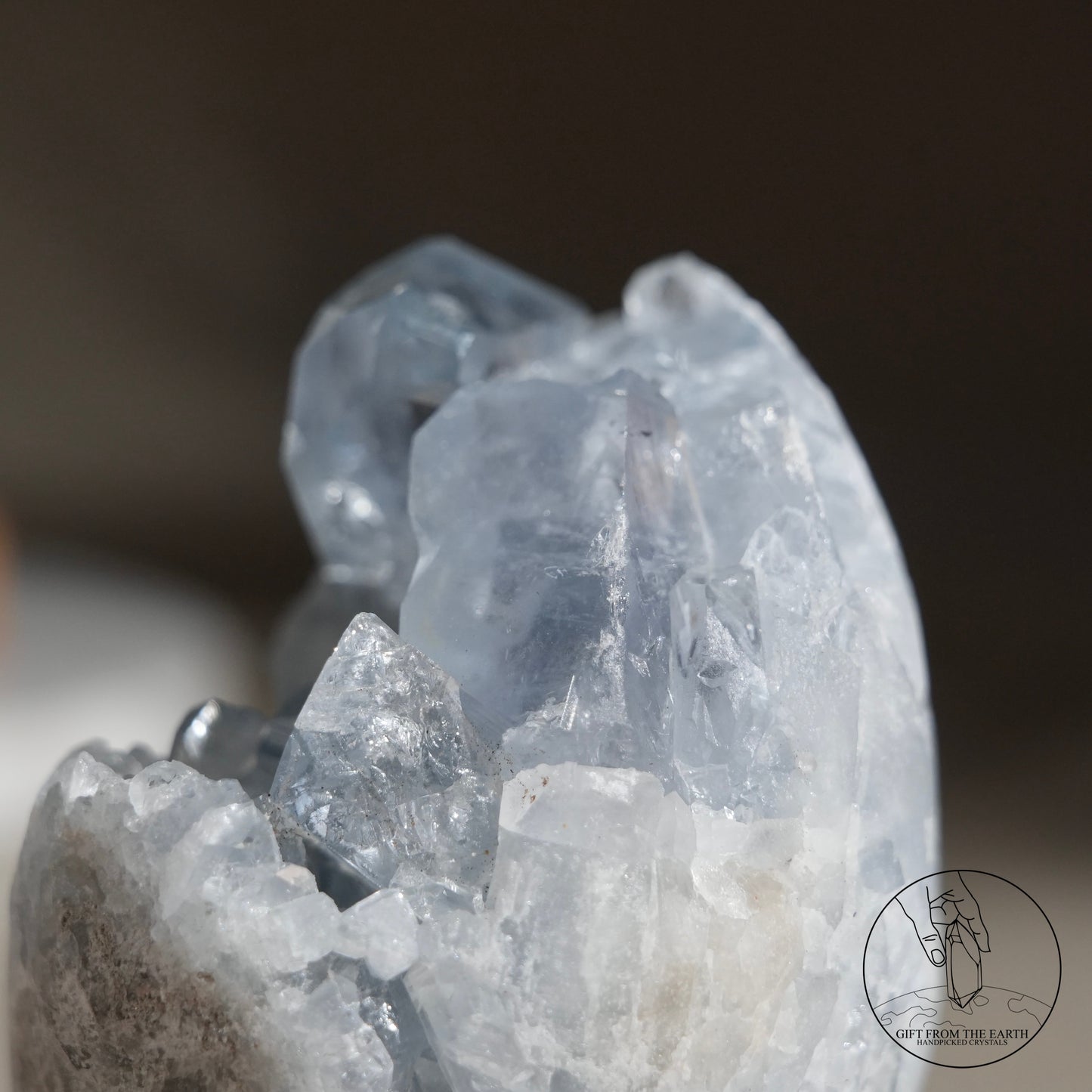 Egg-shaped celestite