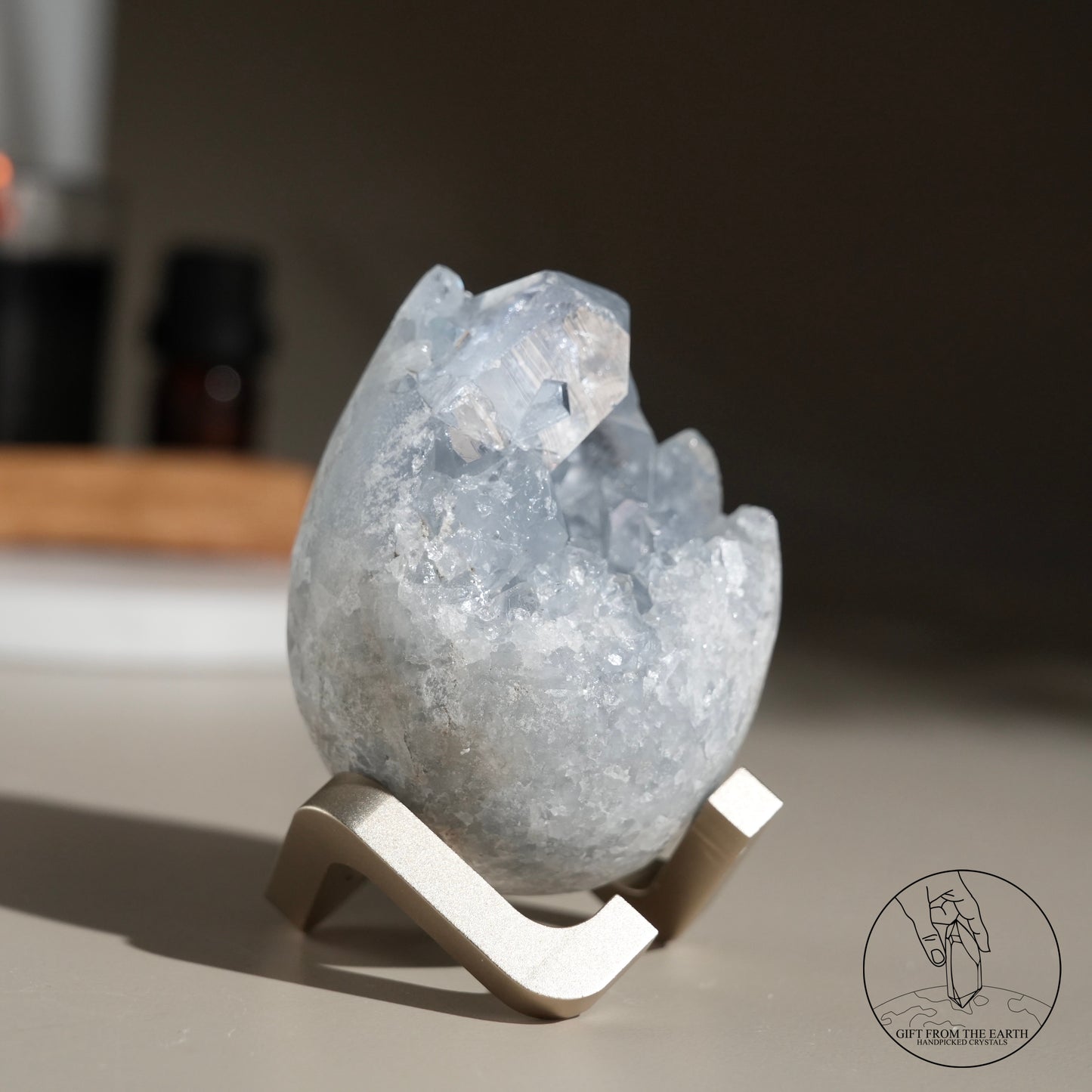 Egg-shaped celestite