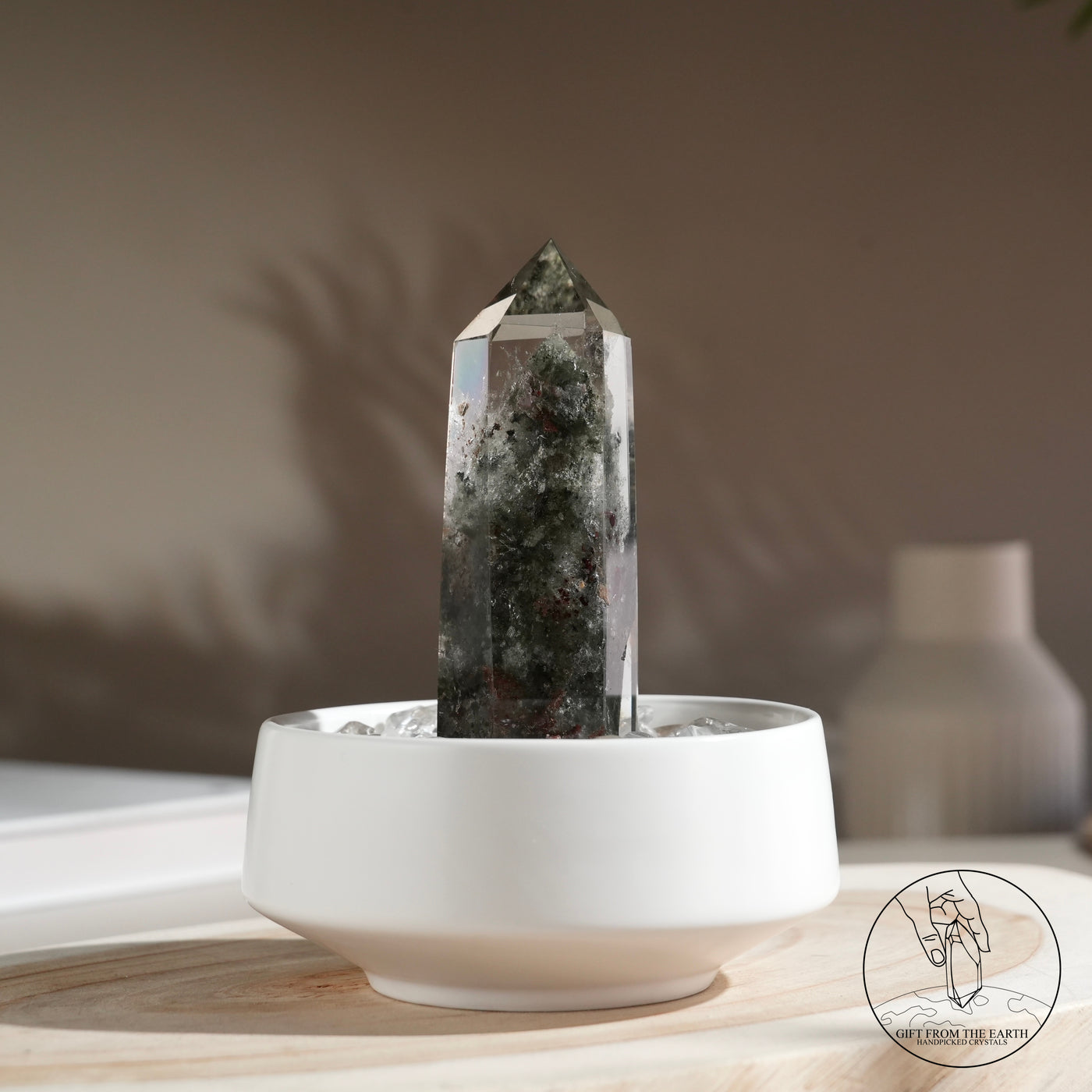 半打磨紅綠千層幽靈水晶柱