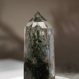 半打磨紅綠千層幽靈水晶柱