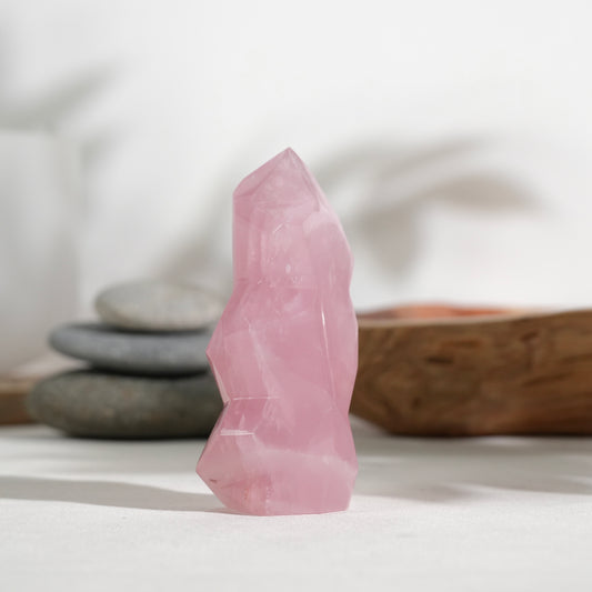 粉晶隨形 - Photo 1 - GFE-20260726-003
