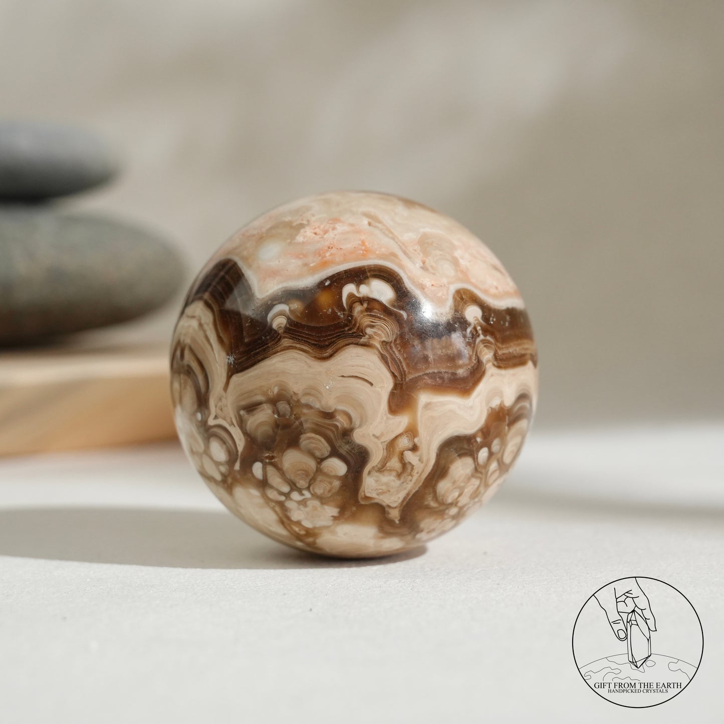 朱古力方解石球