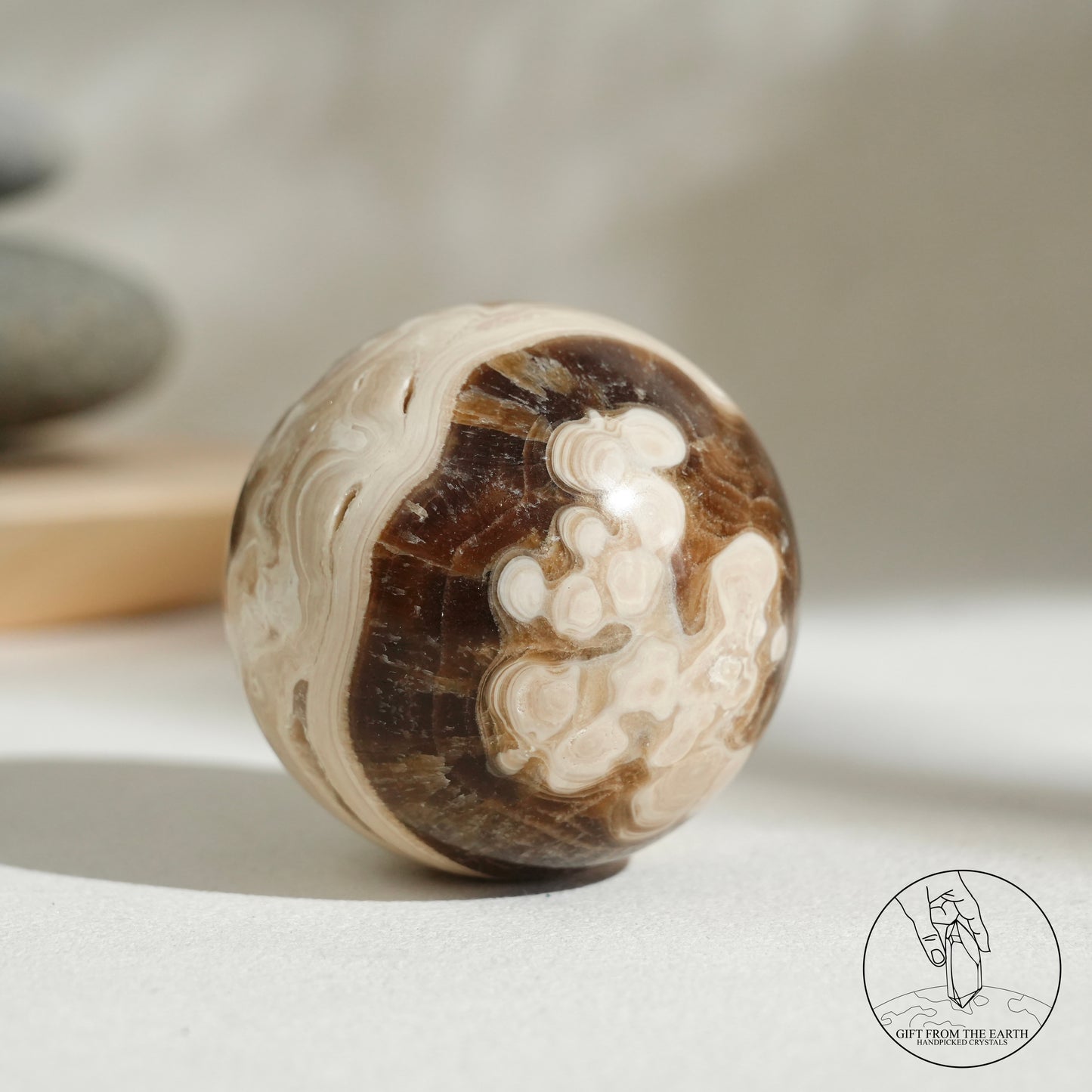 朱古力方解石球