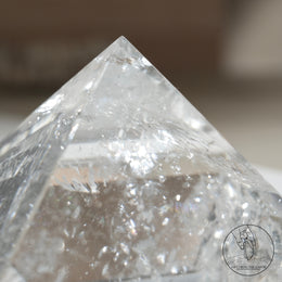 白水晶金字塔