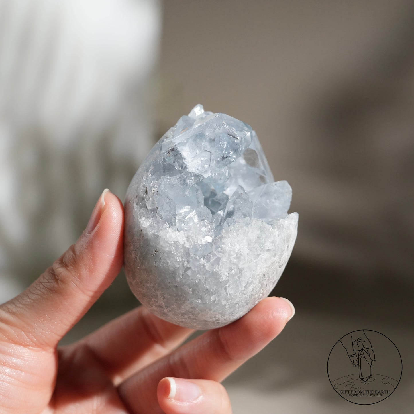 Egg-shaped celestite