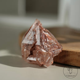紅泥骸骨水晶