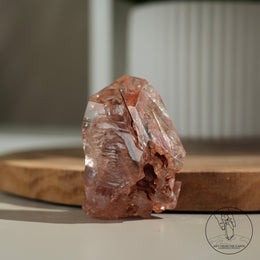 紅泥骸骨水晶