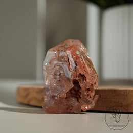 紅泥骸骨水晶