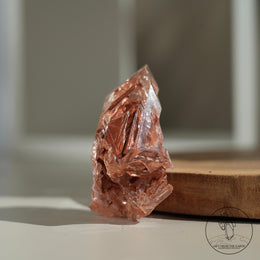 紅泥骸骨水晶