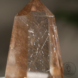 半打磨金髮晶柱
