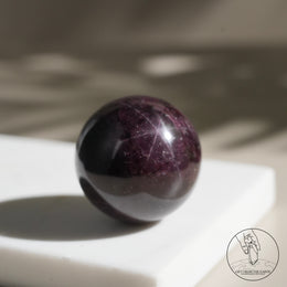 星光石榴石球