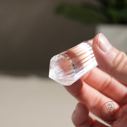 藍針沃格爾白水晶 (24面)