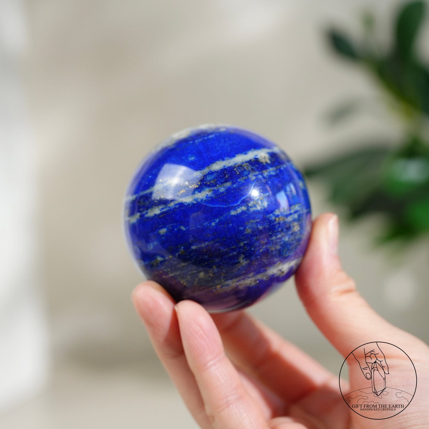 Lapis lazuli sphere