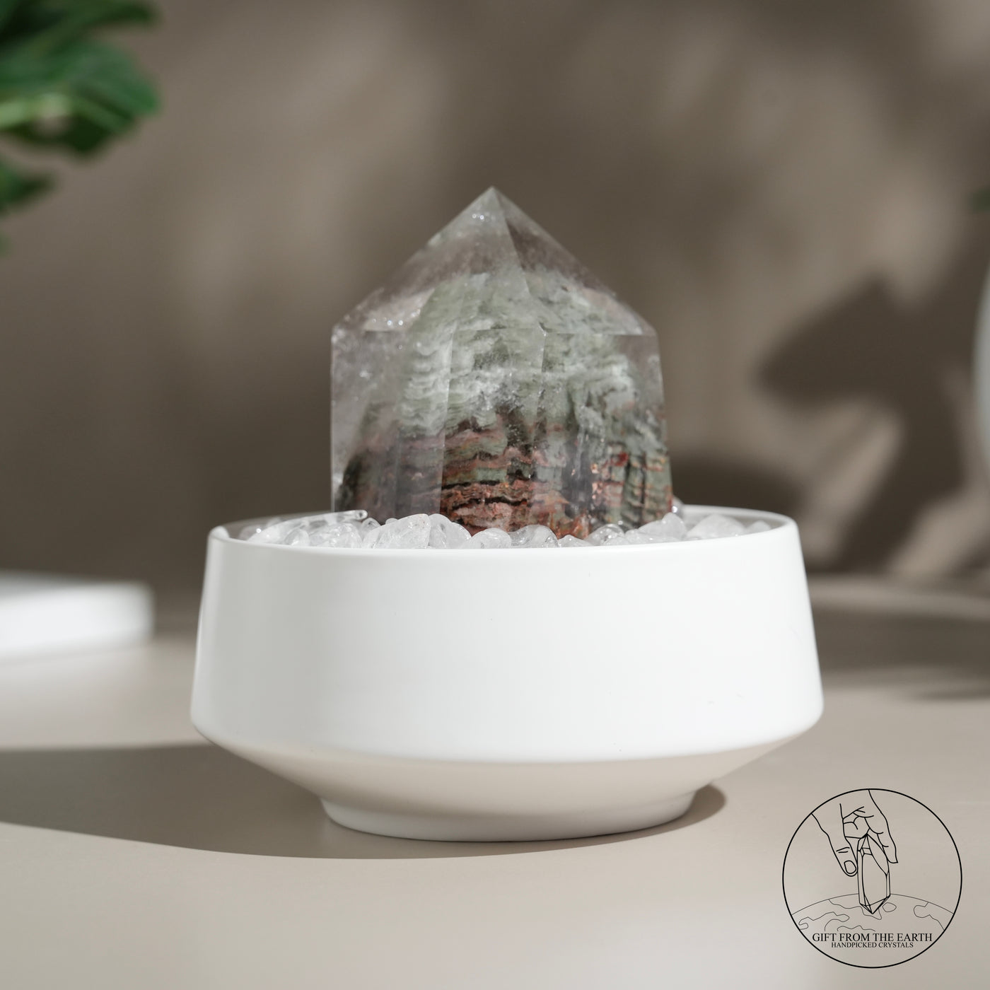 半打磨千層綠幽靈水晶柱