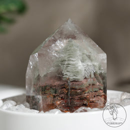 半打磨千層綠幽靈水晶柱