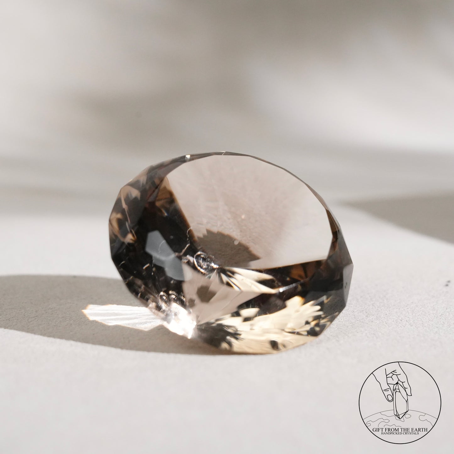 Diamond-cut clear quartz