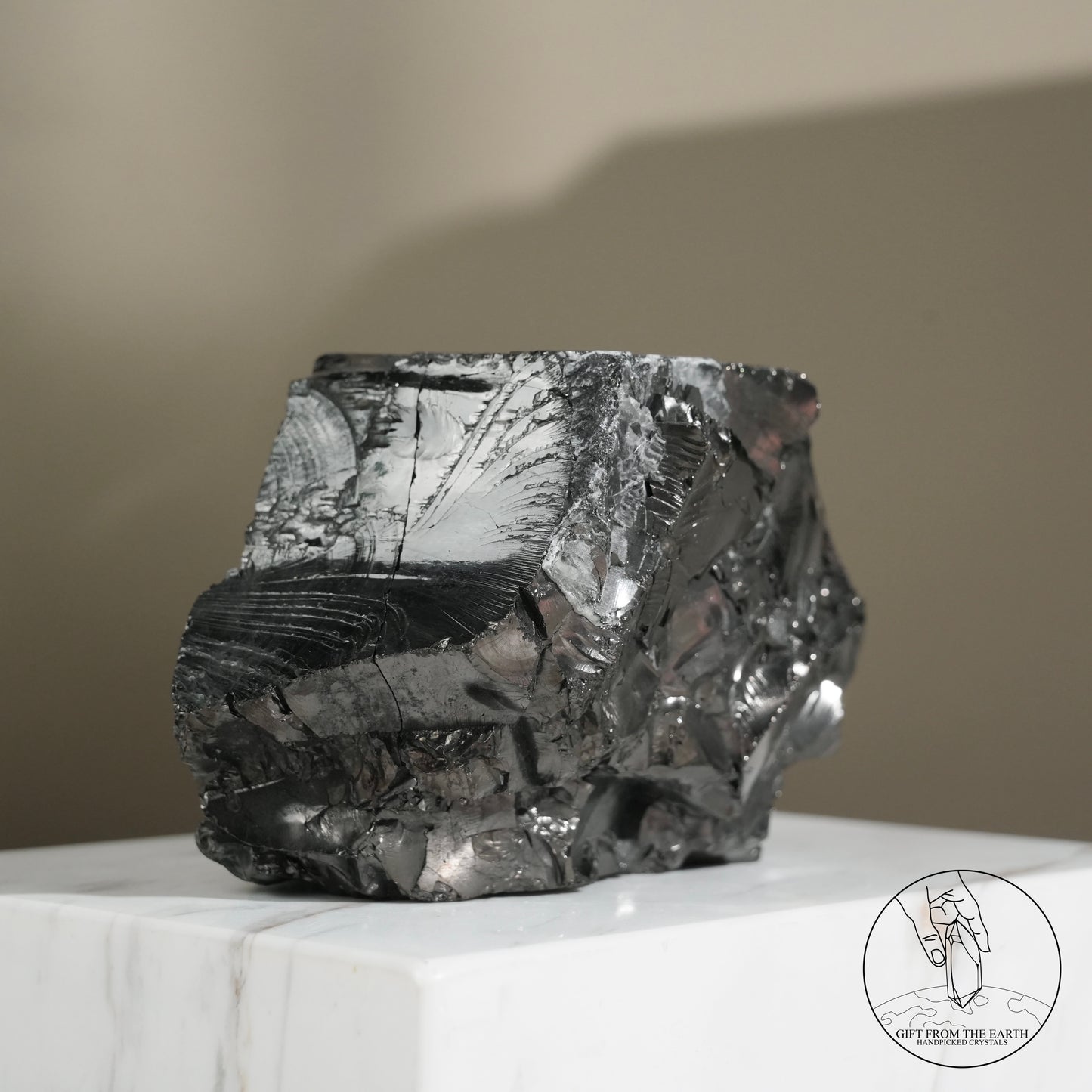 Colombian carbon-included quartz 