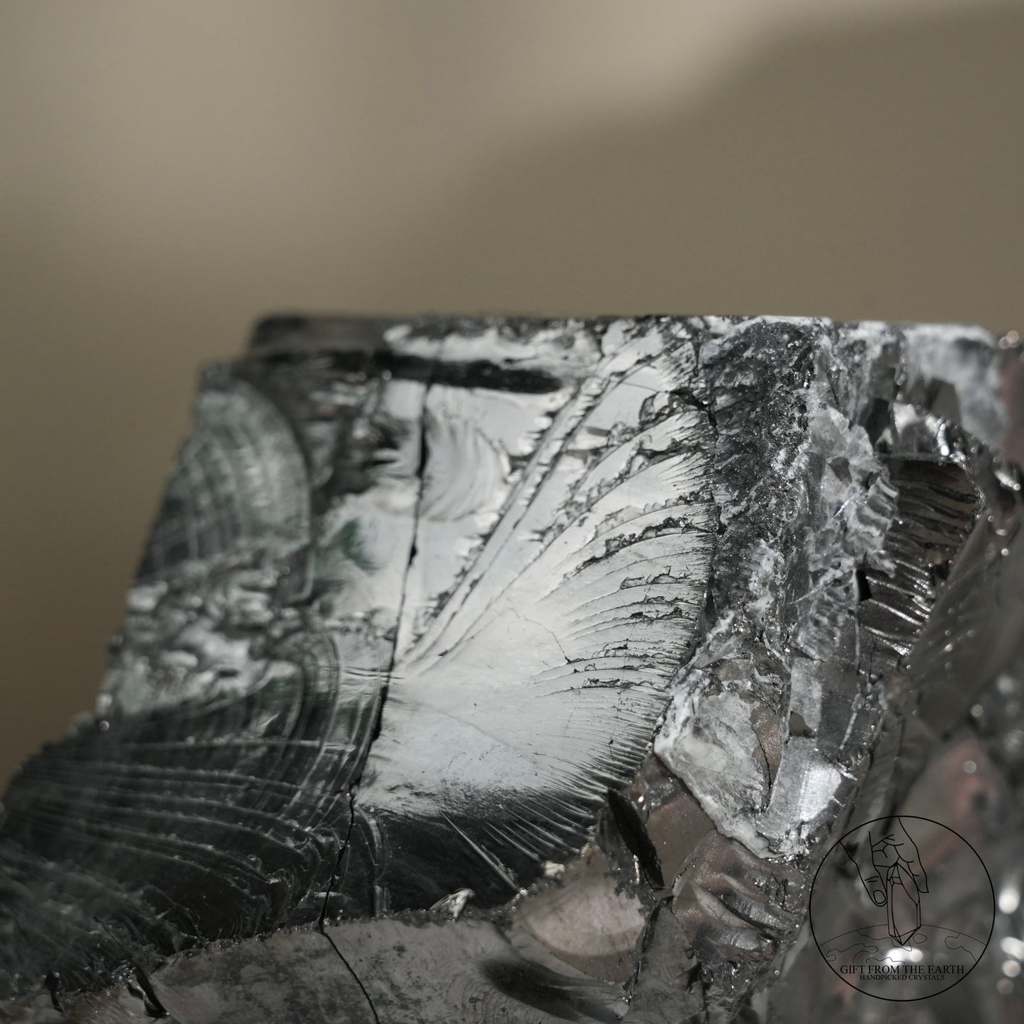 Colombian carbon-included quartz 