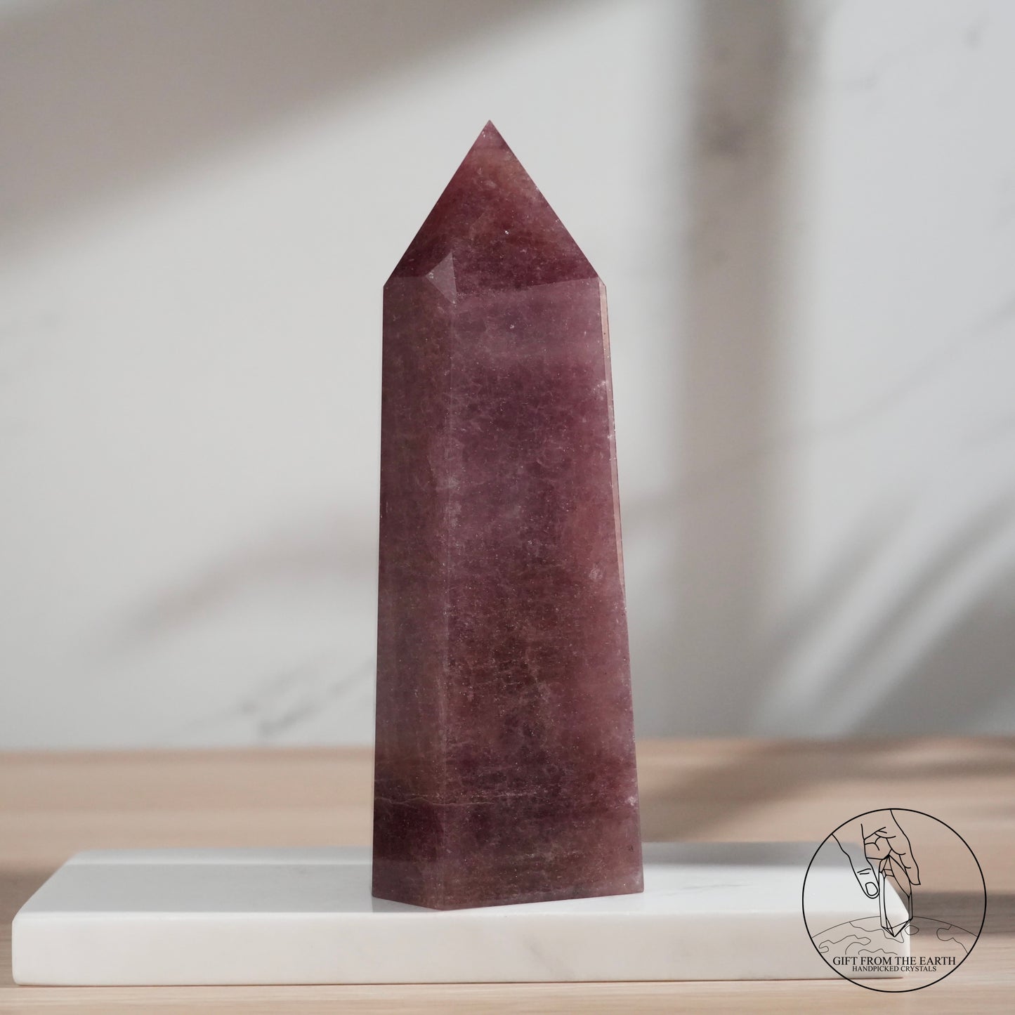 Stberry quartz point