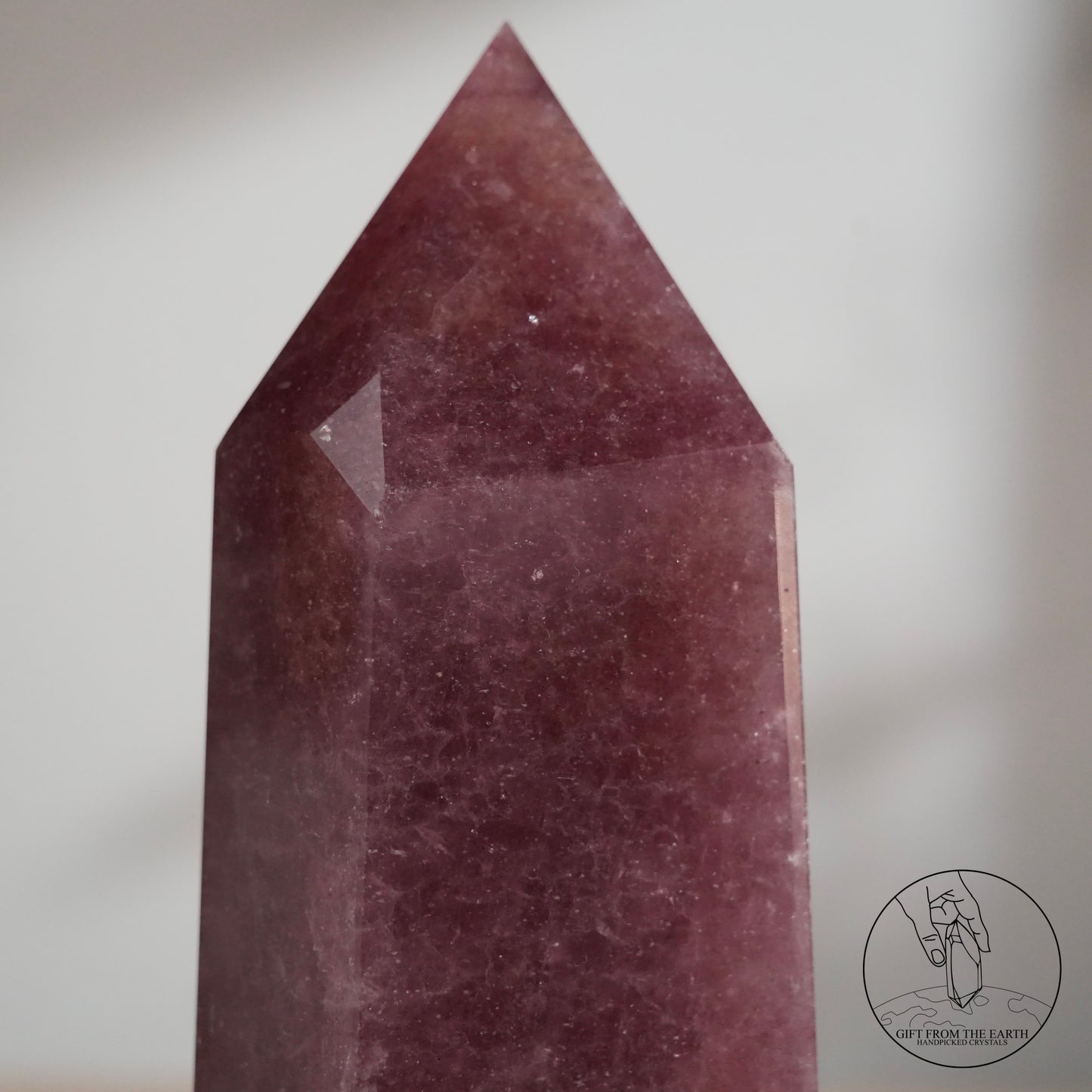 Stberry quartz point