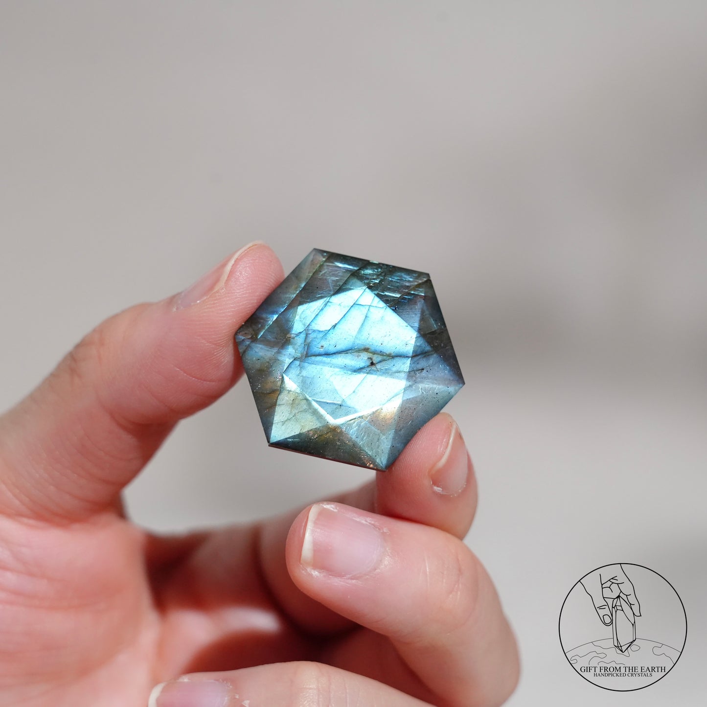 藍綠光拉長石大衛星