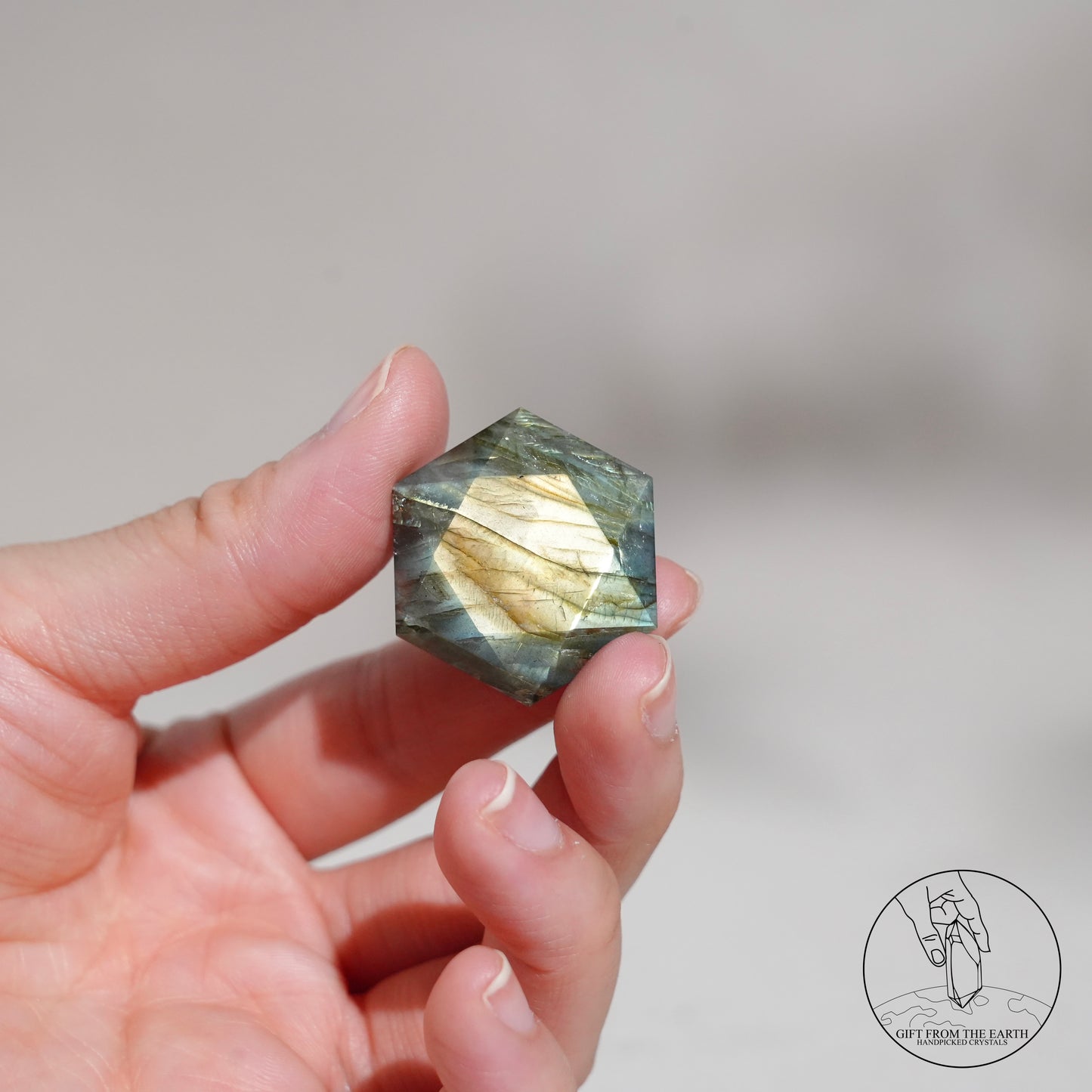 藍綠光拉長石大衛星