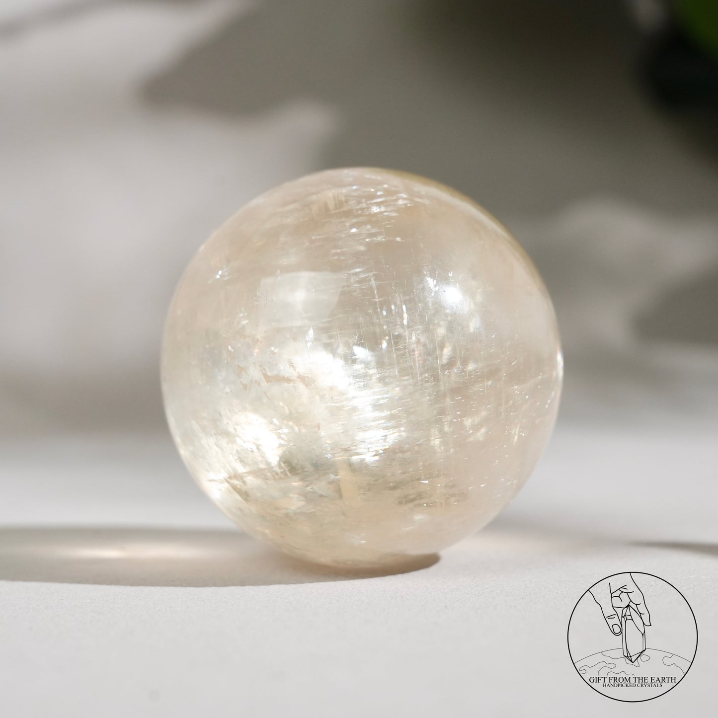 彩虹黃方解石球